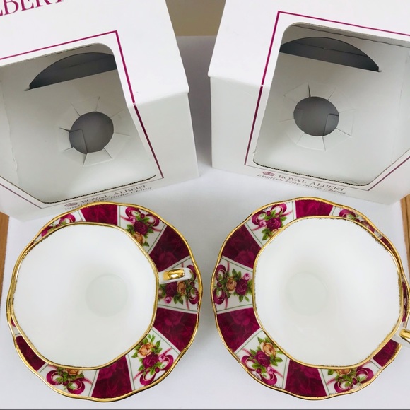 Royal Albert Old County Roses Ruby Celebration Teacup and Saucers - Picture 8 of 13